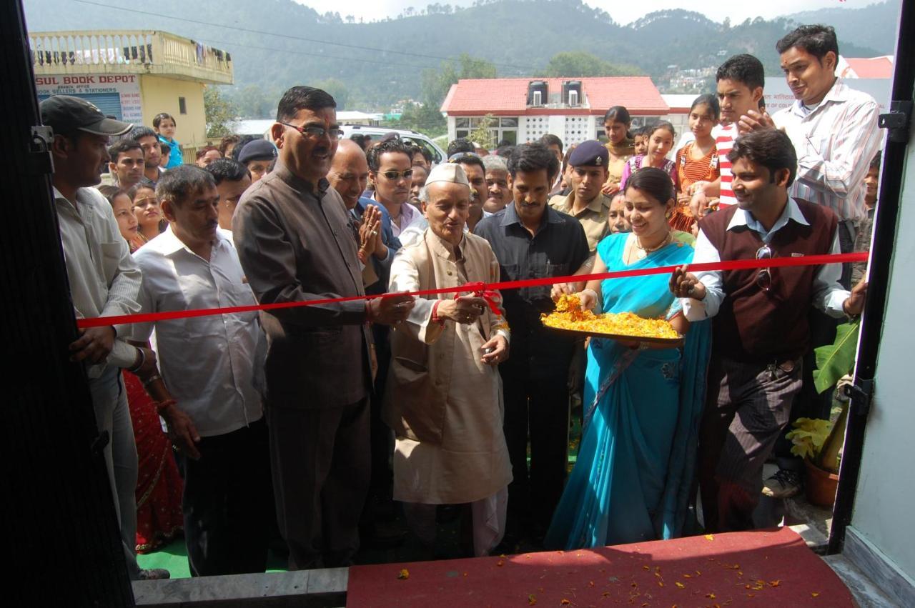 Kanara Hotel Bhimtal Exterior photo